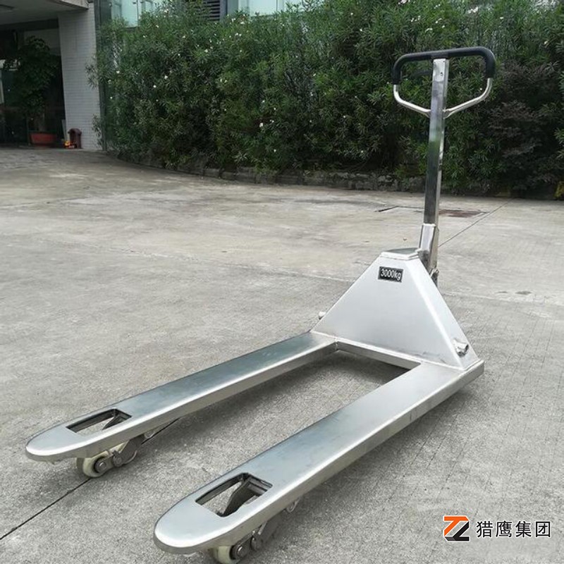 冷庫作業環境下手動搬運車需要哪些要求？